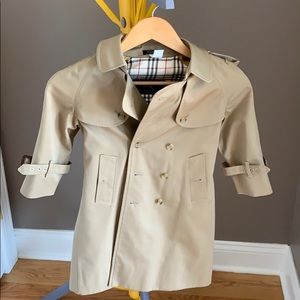 Kids Burberry Classic Trench size 4/5. Gently used